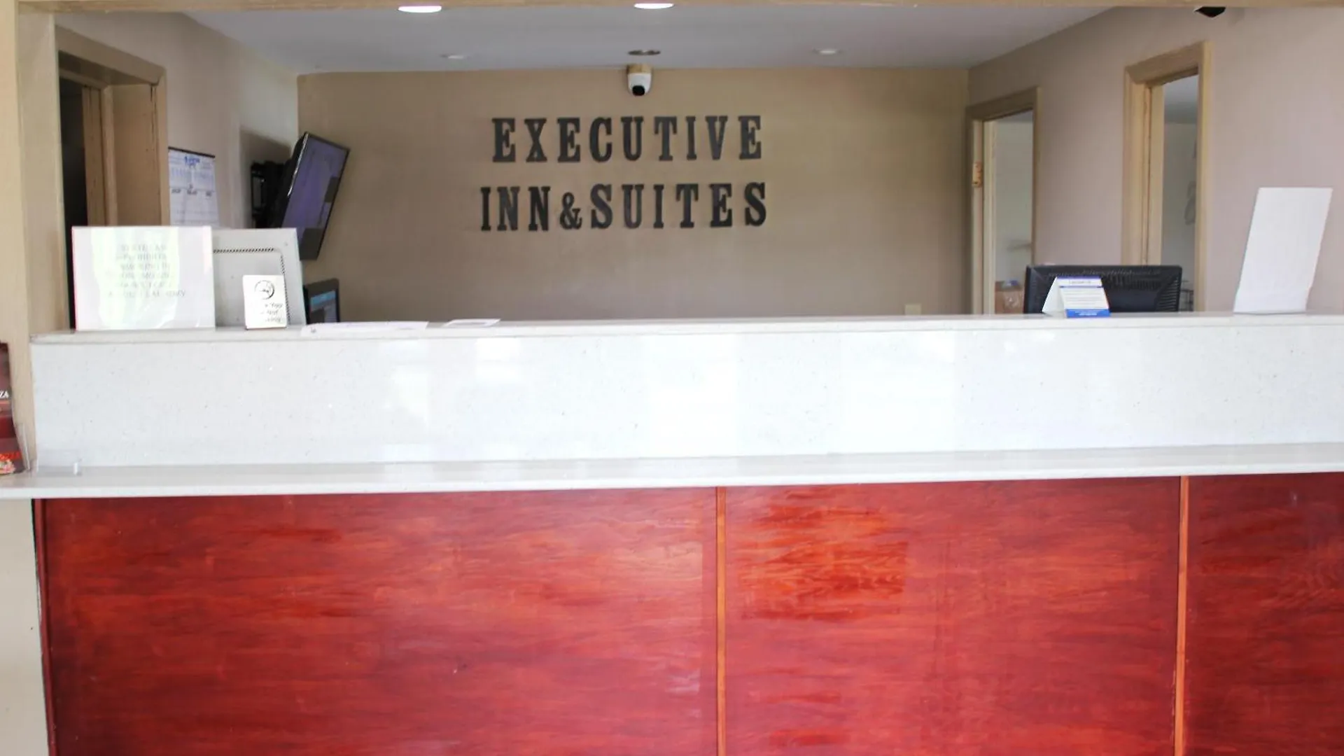 Executive Inn & Suites Nashville Hotel